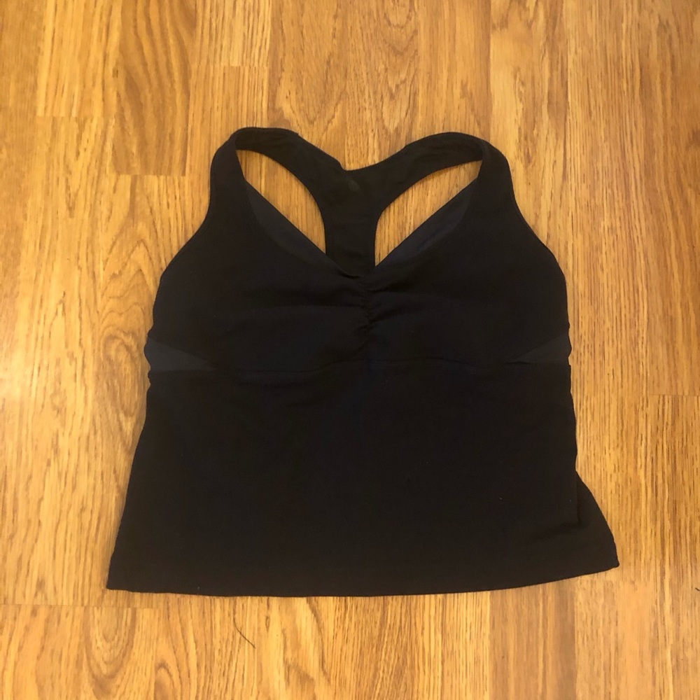 Lululemon cropped top